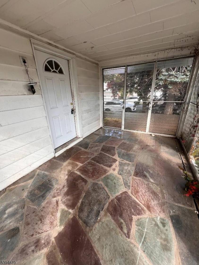 North Arlington Boro, NJ 07031,99 Park Ave