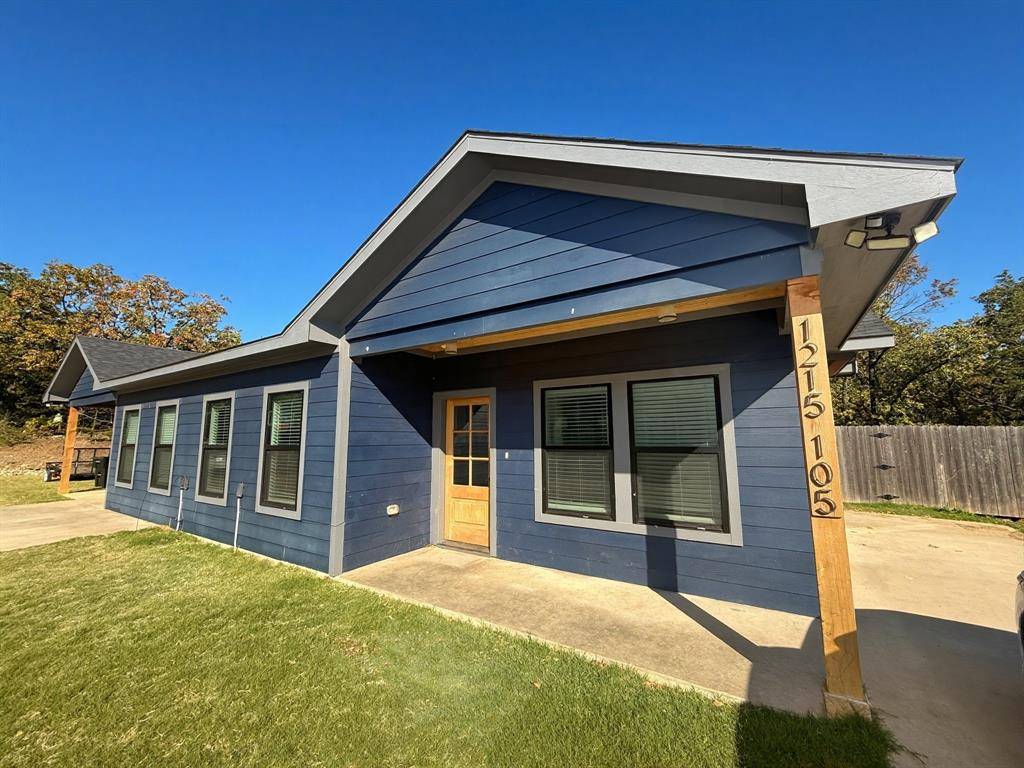 Denison, TX 75020,1215 Oak Drive #105