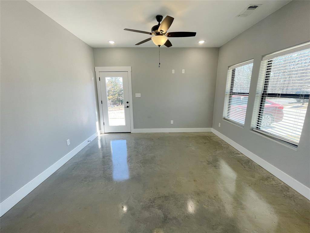 Denison, TX 75020,1215 Oak Drive #105