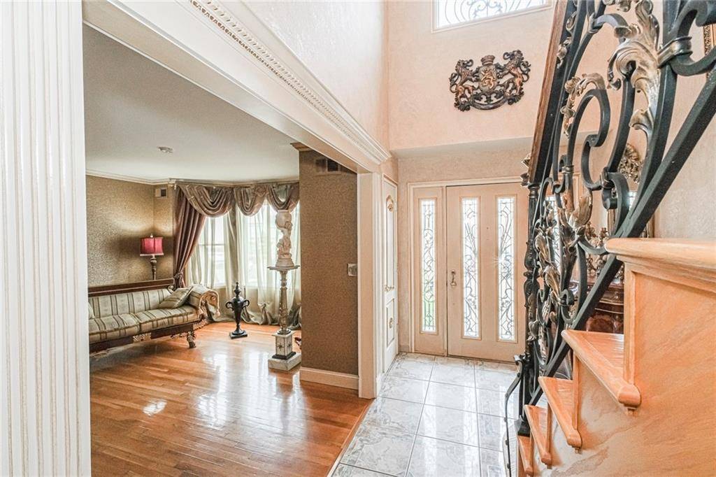 Tottenville, NY 10307,27 Honey LN