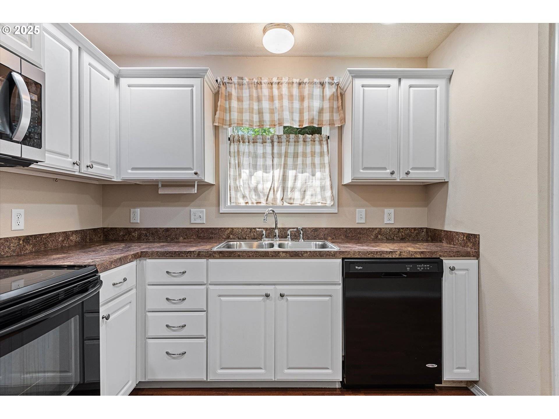 Baker City, OR 97814,1602 BROADWAY ST