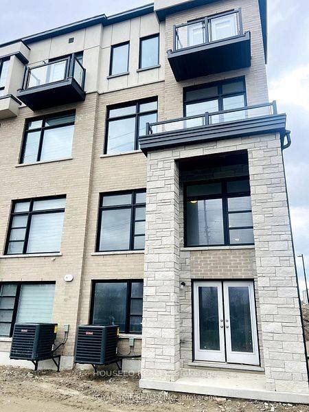 Vaughan, ON L4H 5G9,103 Inverary CRES