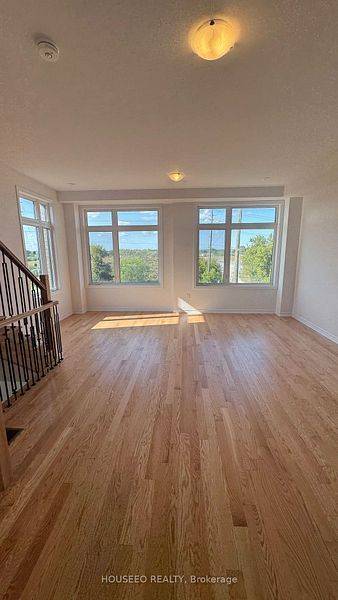 Vaughan, ON L4H 5G9,103 Inverary CRES