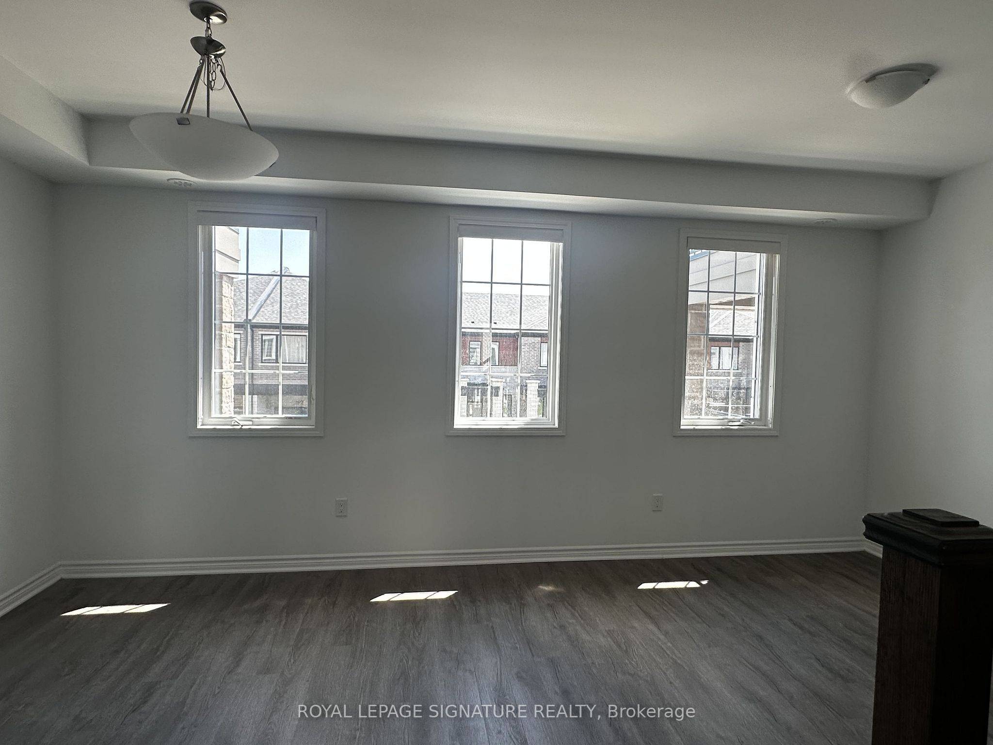 Milton, ON L9E 2C1,1259 Lily CRES #9