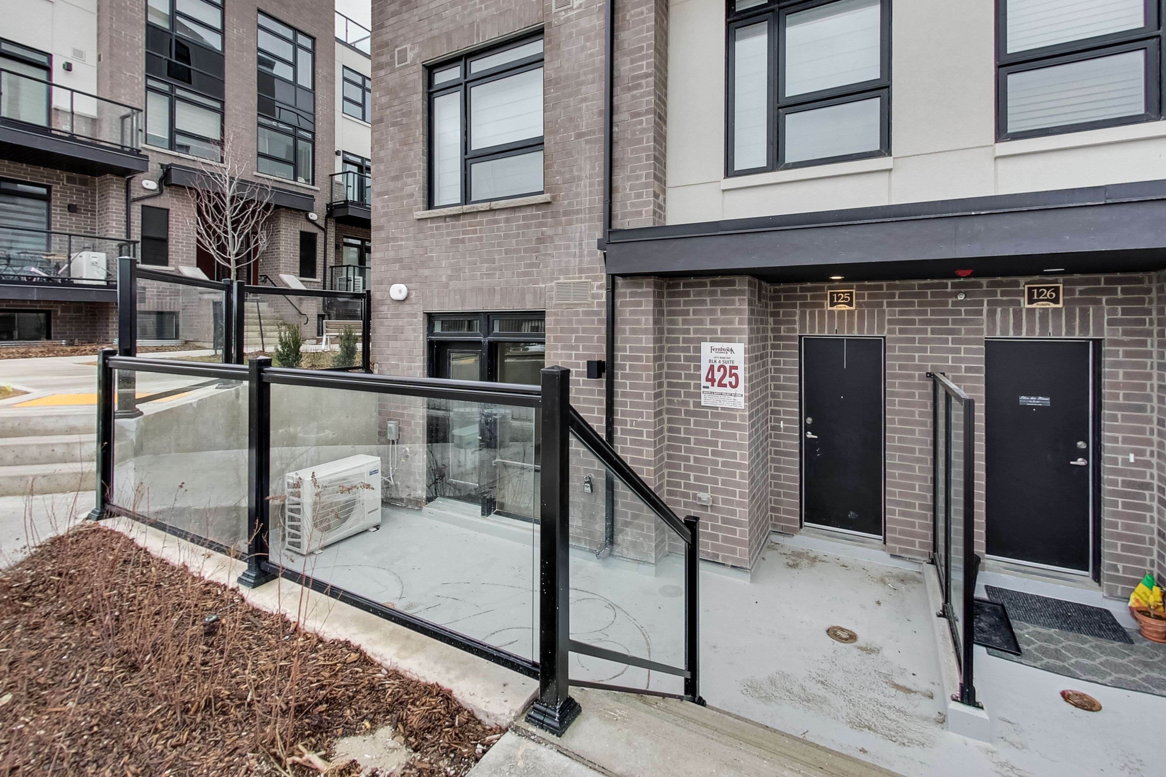 Milton, ON L9E 1N4,1577 Rose WAY