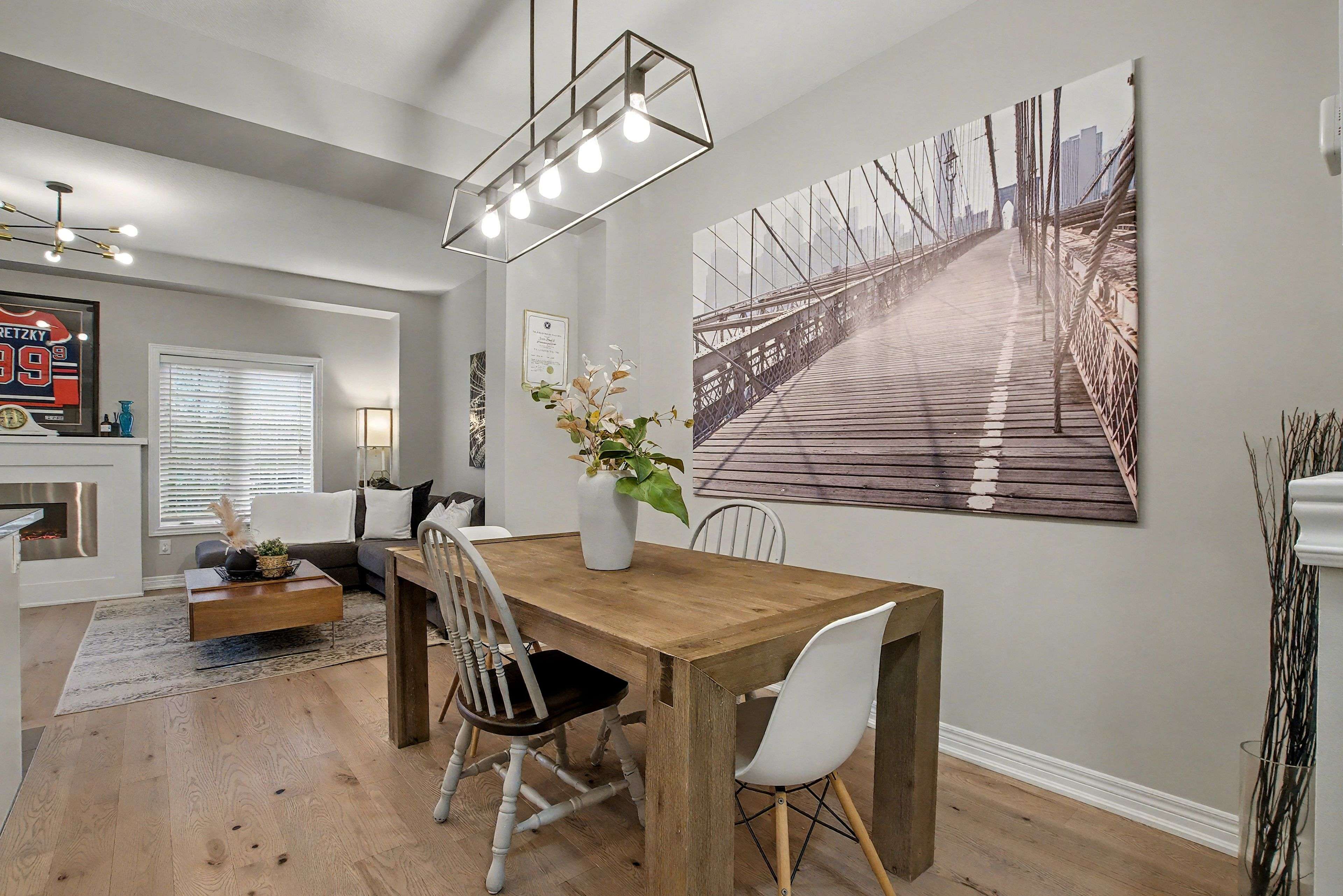 Hamilton, ON L8B 0X2,215 Dundas ST E #4