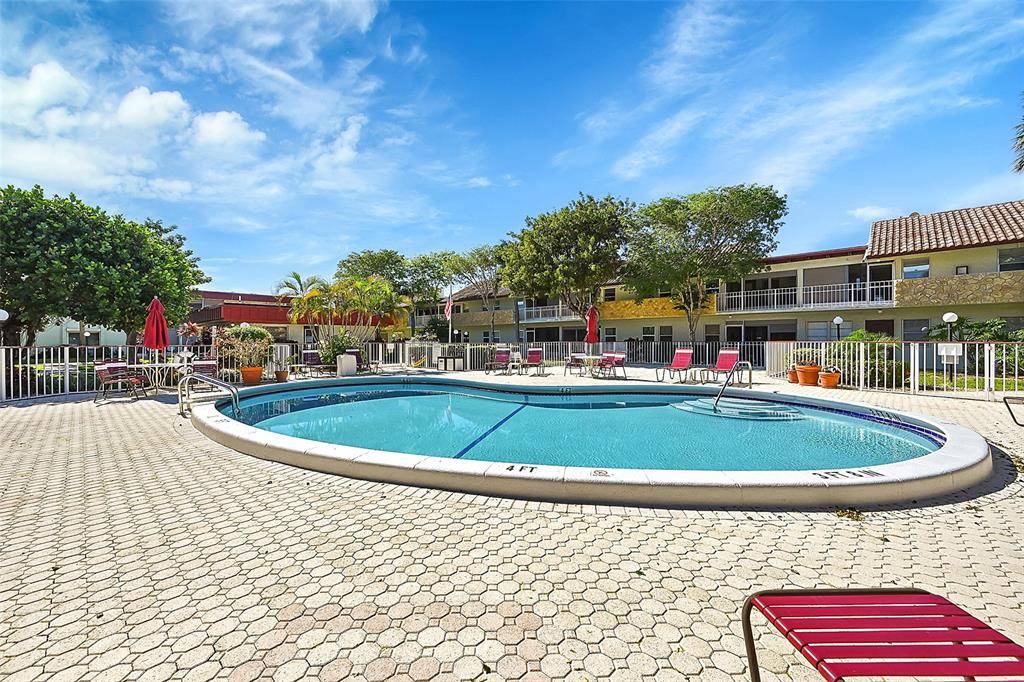 Deerfield Beach, FL 33441,860 SE 6th Ave #304