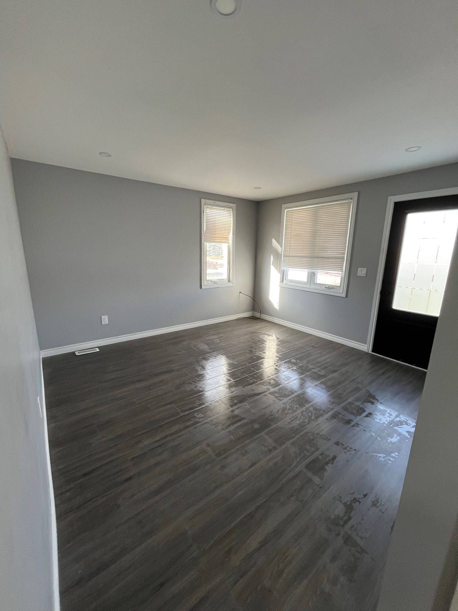 Barrie, ON L4N 2N3,259 Tiffin ST