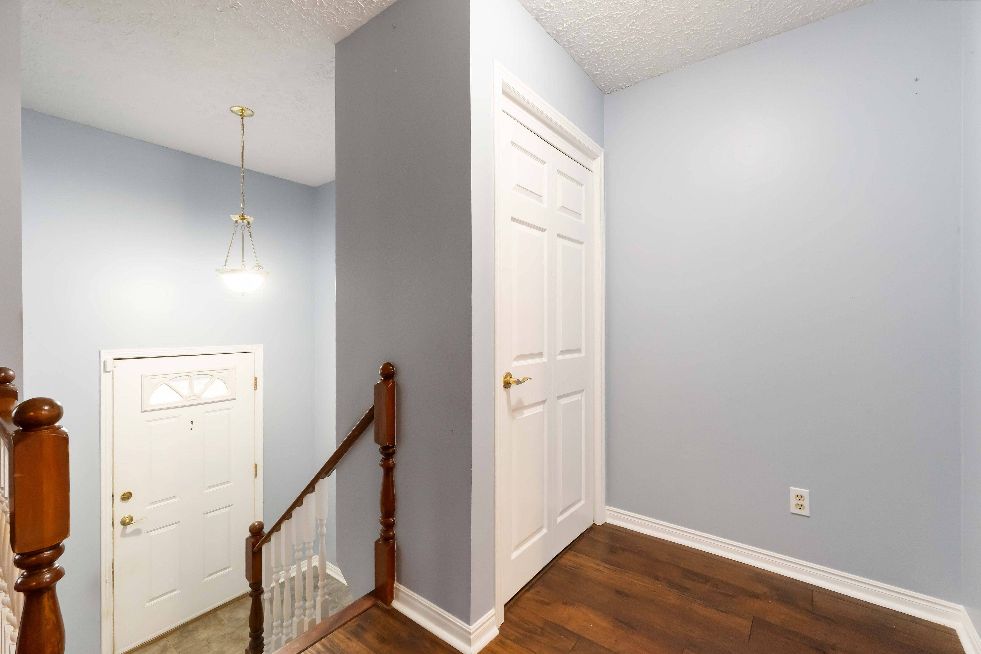 St. Catharines, ON L2S 3H8,29 Heritage CT