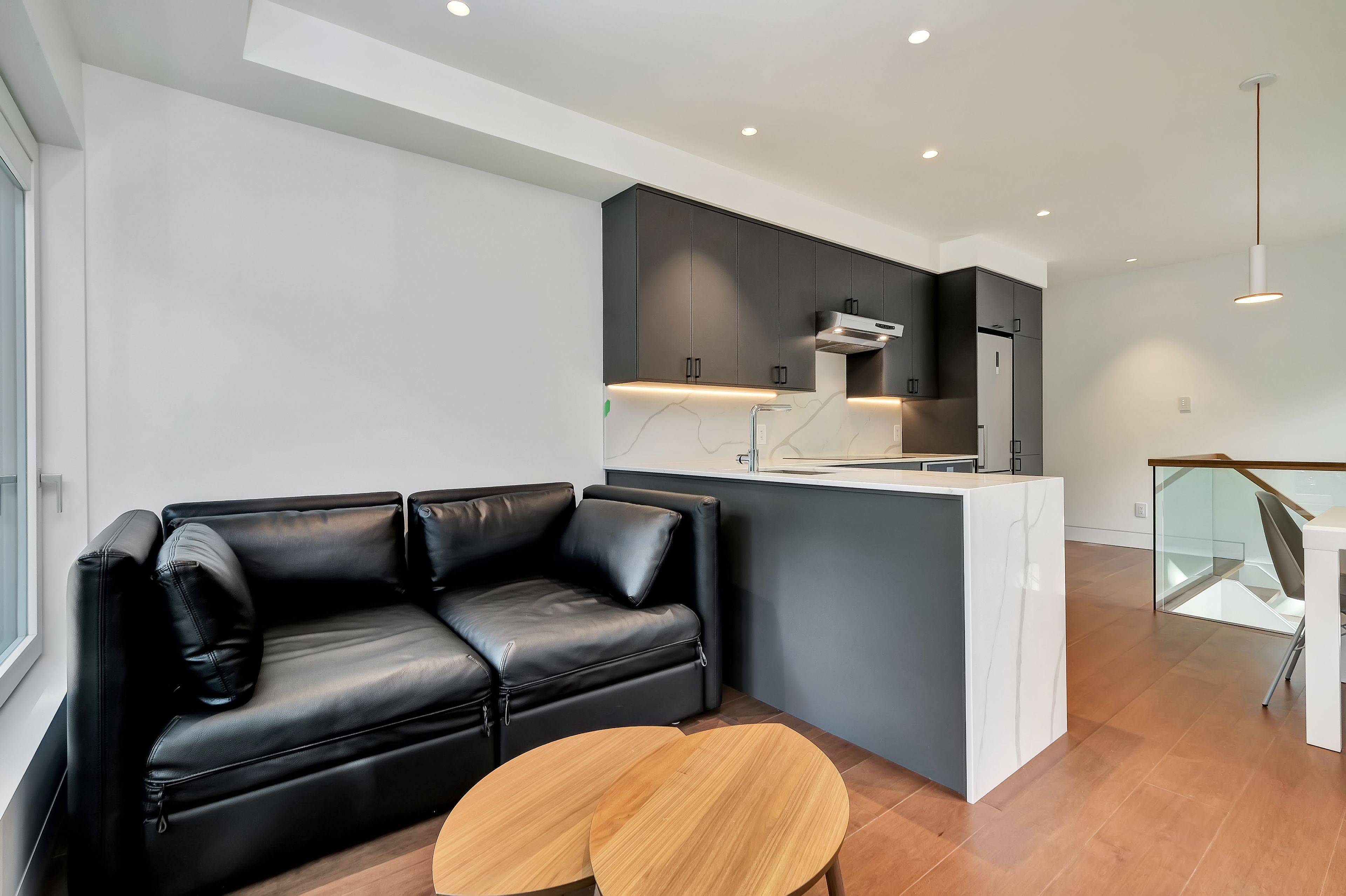 Tunneys Pasture And Ottawa West, ON K1Y 2K7,71 Clearview AVE