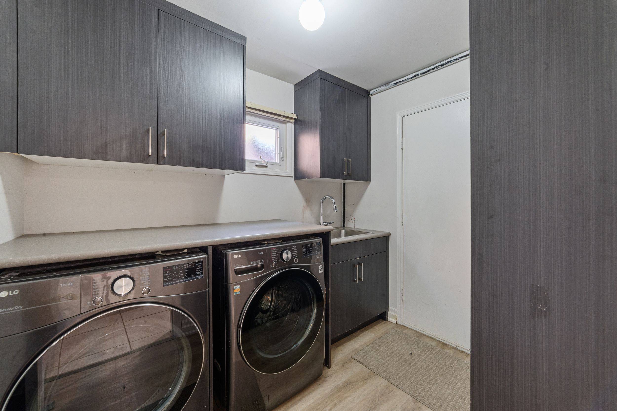 Mississauga, ON L5R 1W2,415 Everton DR