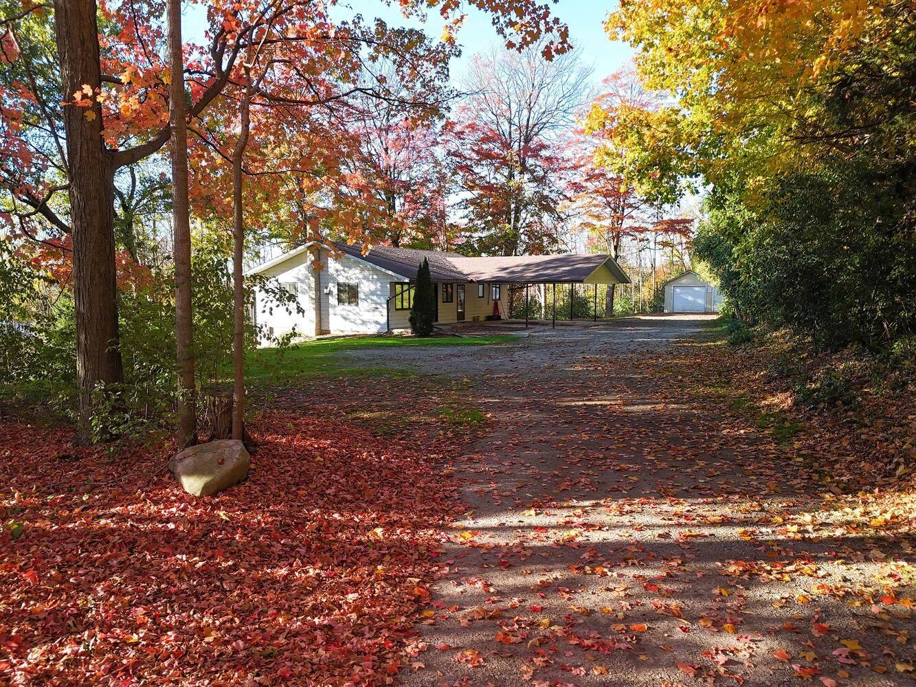 Perth South, ON N4X 1C4,4920 Line 10 Line E