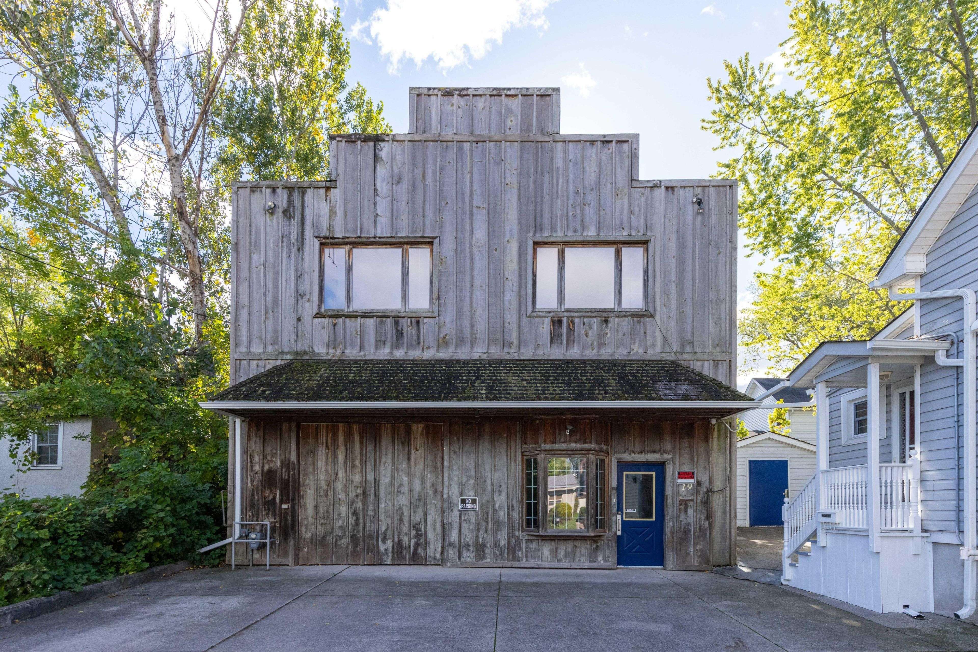 St. Catharines, ON L2N 4T5,19 Main ST