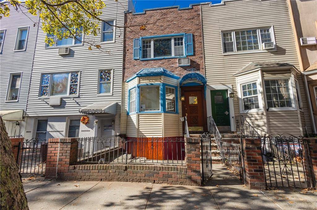 Brooklyn, NY 11222,231 Monitor ST