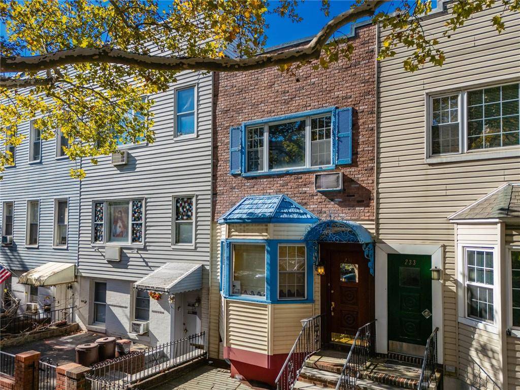 Brooklyn, NY 11222,231 Monitor ST