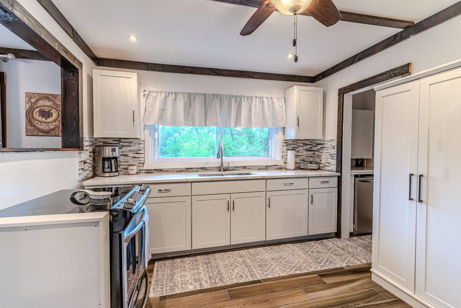 Oro-medonte, ON L0L 2L0,2447 Ridge RD W