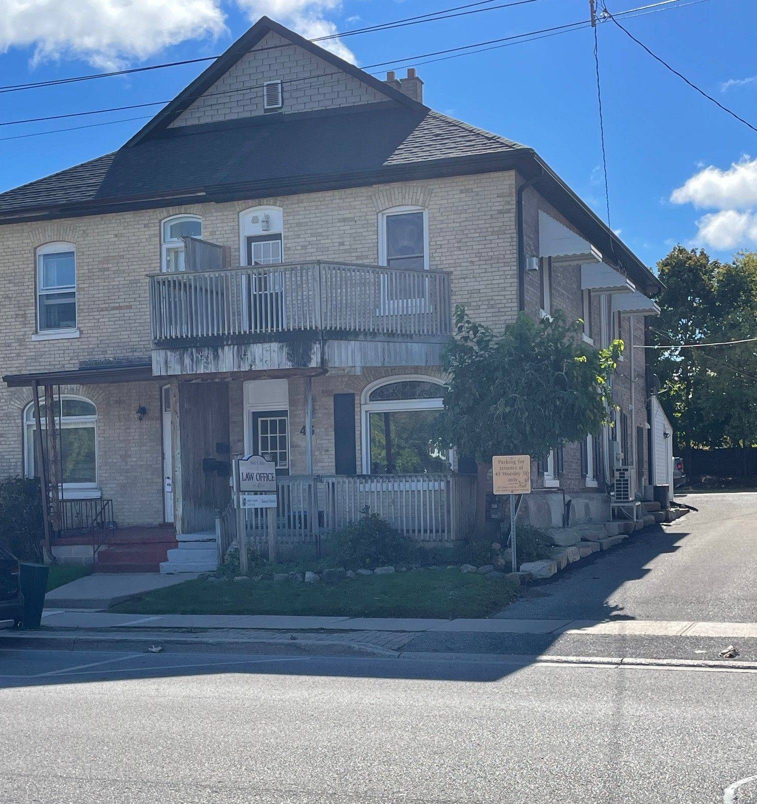 Barrie, ON L4M 1L7,43 Worsley ST