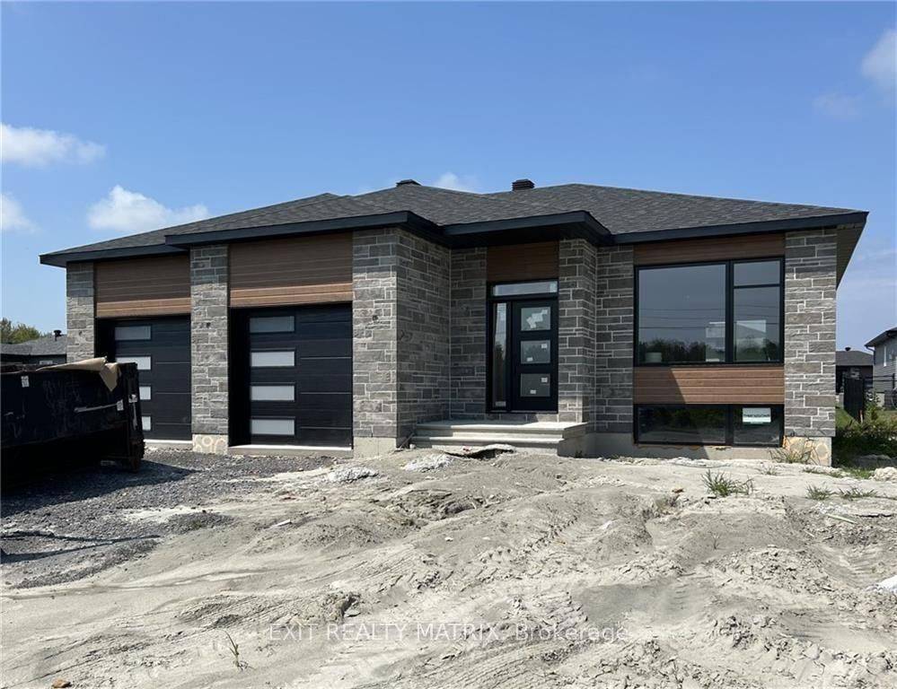 Hawkesbury, ON K6A 3X1,650 West ST #A