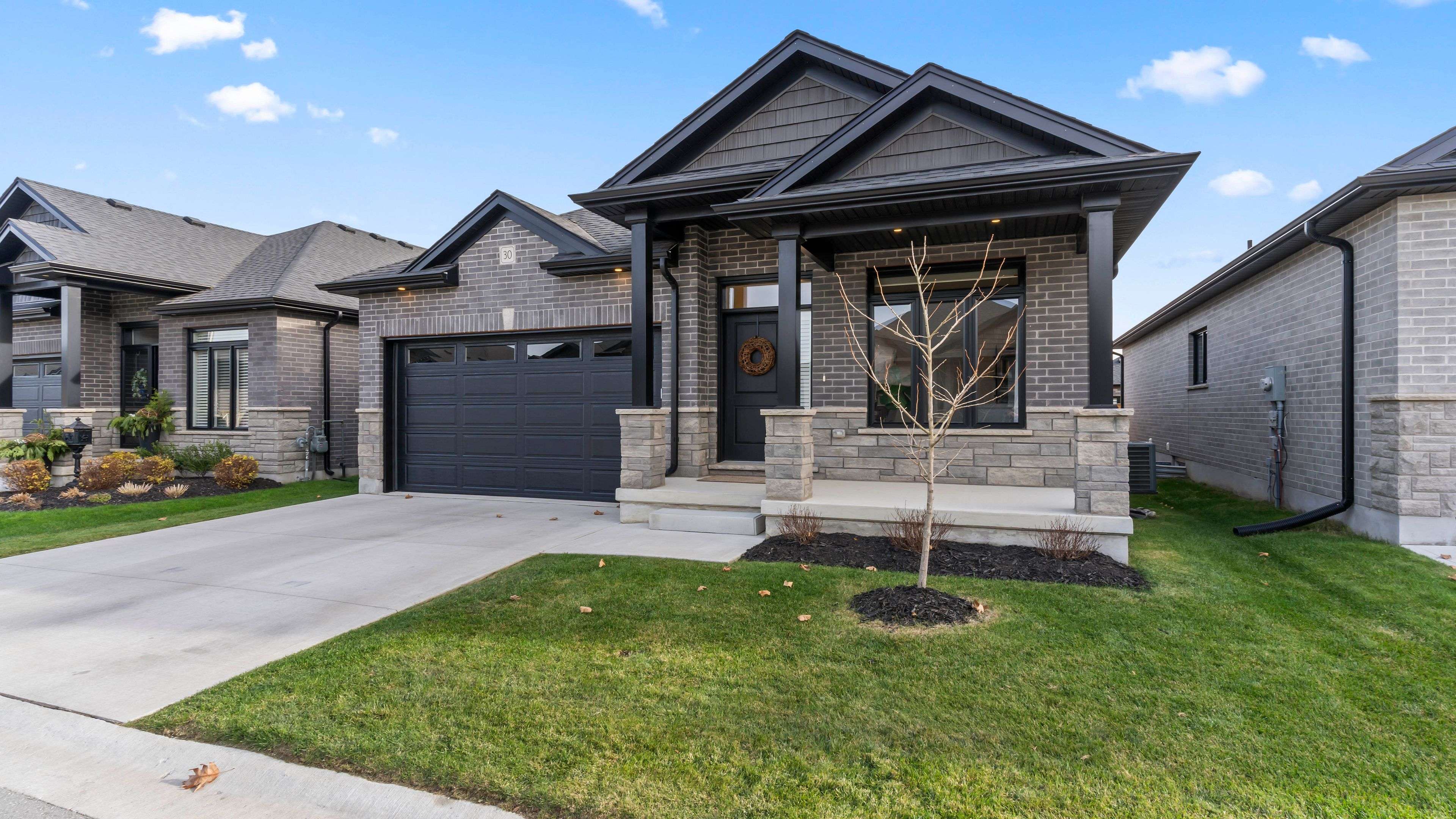 Middlesex Centre, ON N0L 1R0,383 Daventry WAY #30