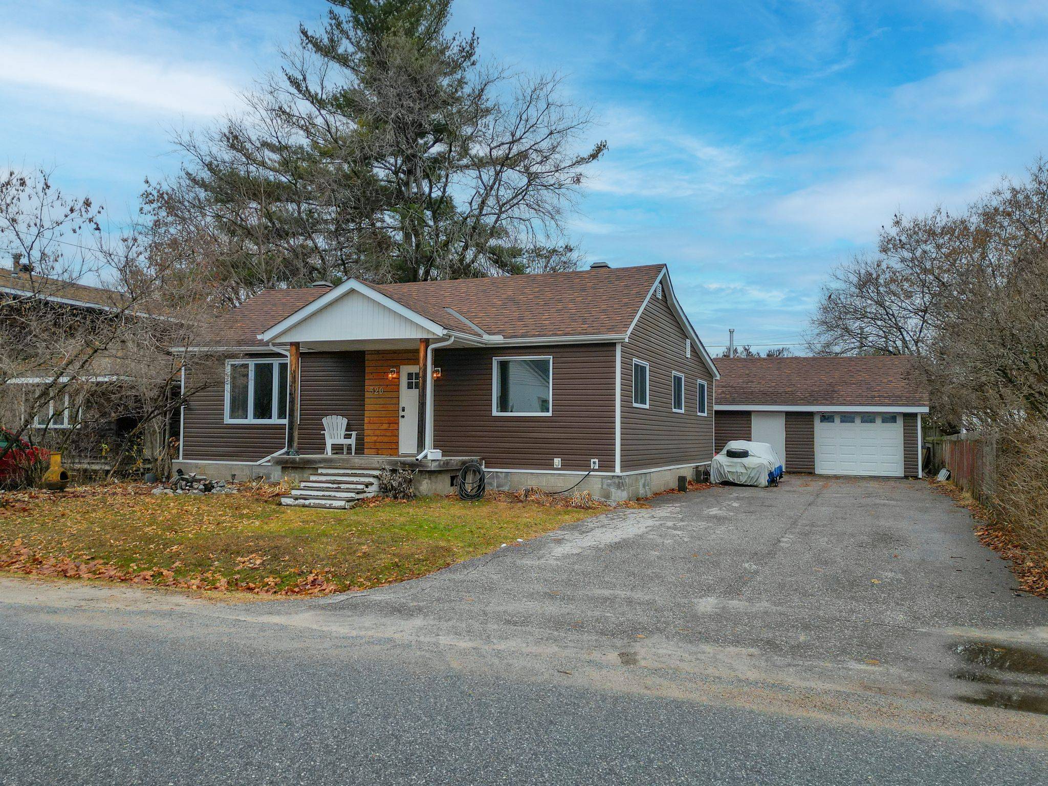 North Bay, ON P1B 6Z2,320 Hutcheson AVE