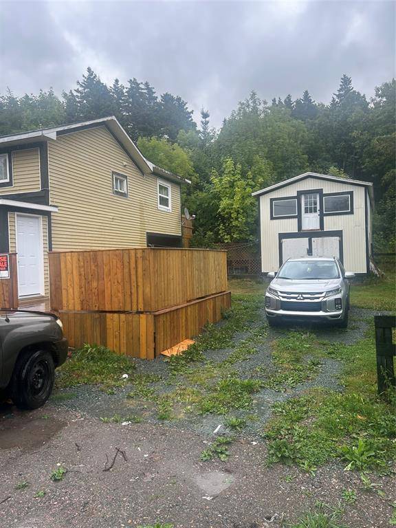 Avondale, NL A0A 1B0,73 Main Road