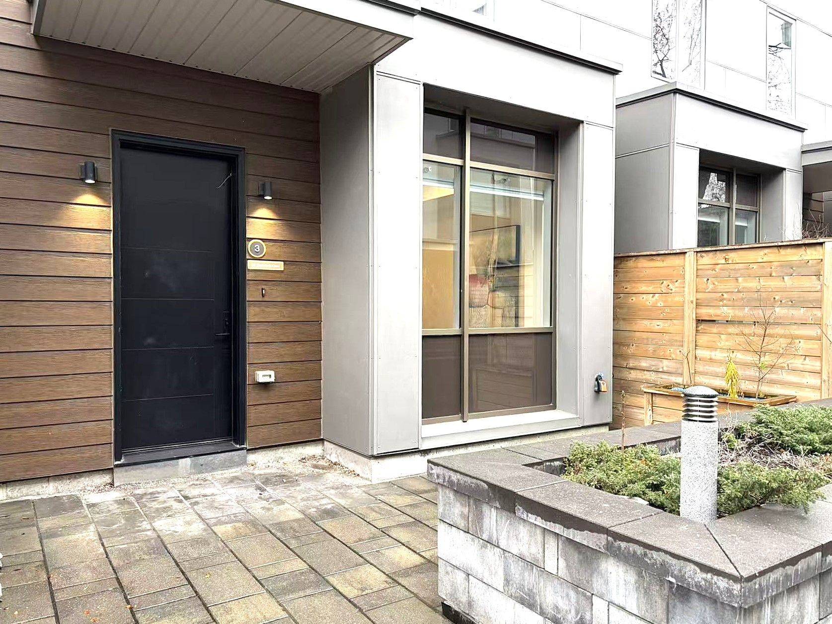 Toronto C15, ON M2K 0G7,35 Dervock CRES #3