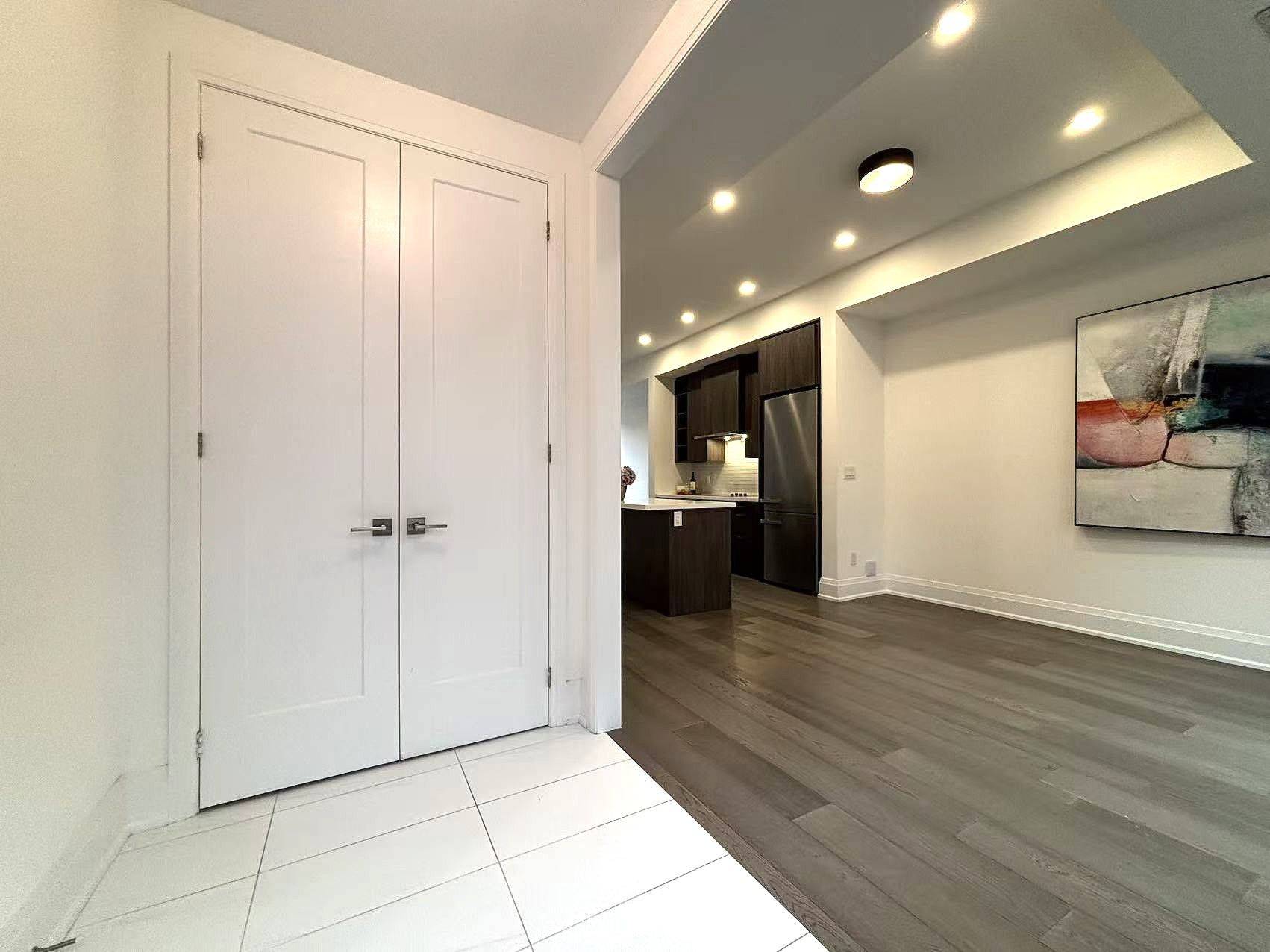 Toronto C15, ON M2K 0G7,35 Dervock CRES #3