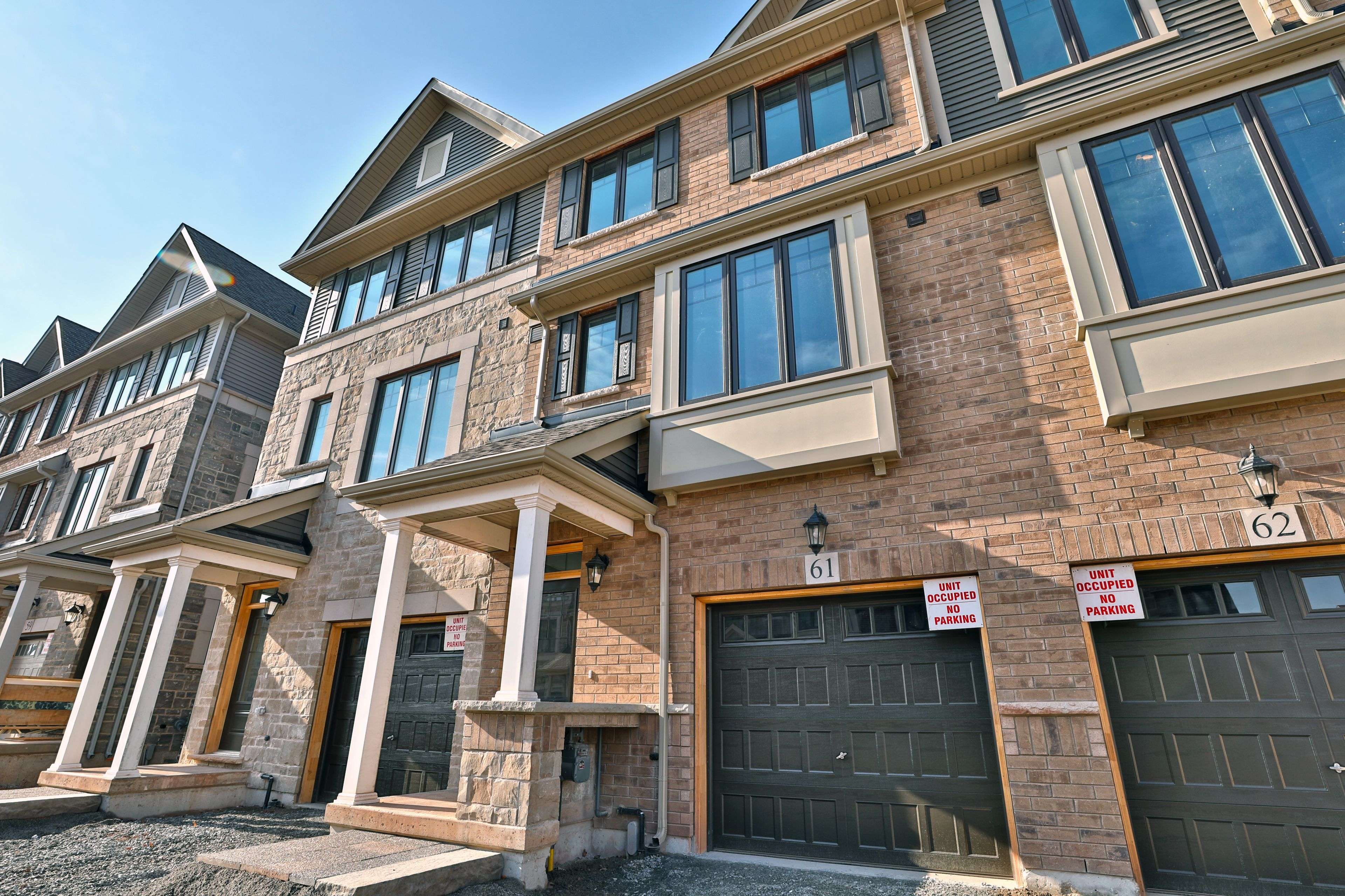 Hamilton, ON L8E 5H6,288 Glover RD #62