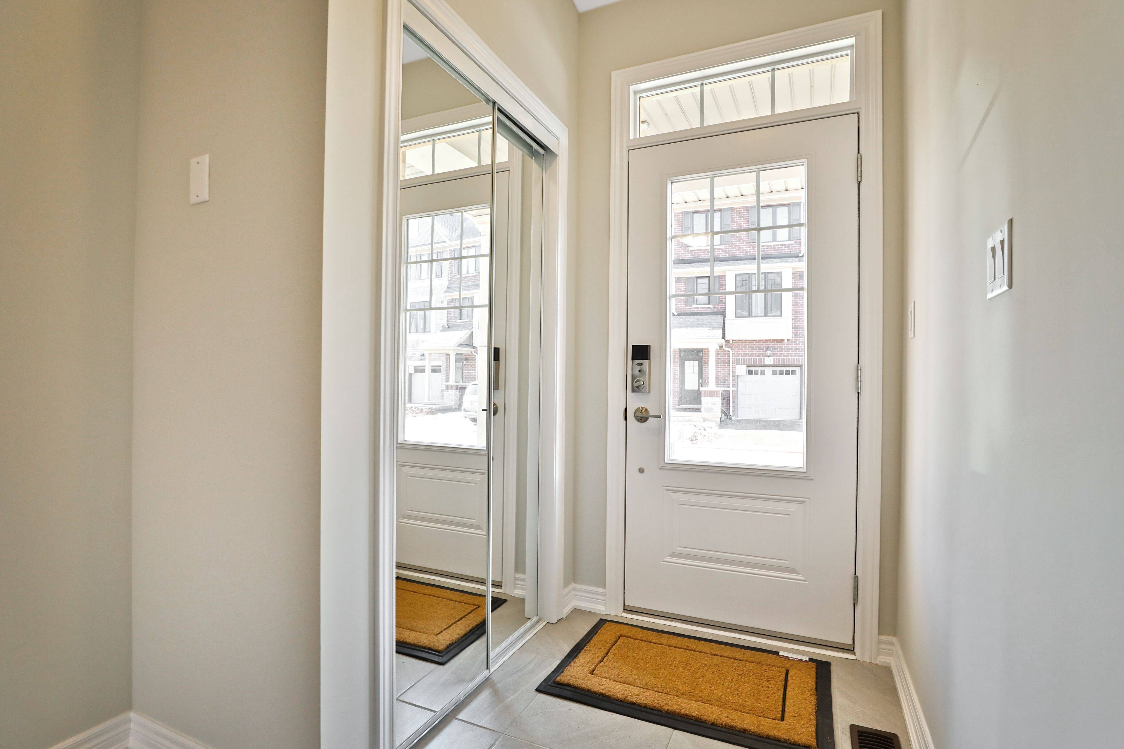 Hamilton, ON L8E 5H6,288 Glover RD #62