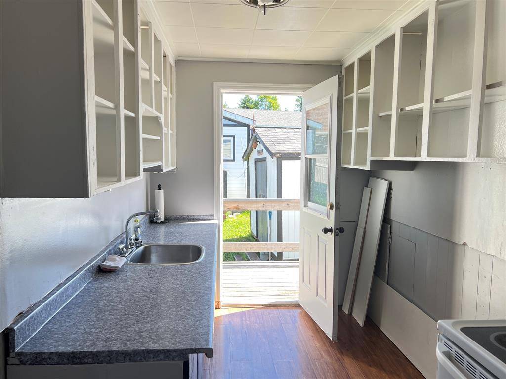 Springdale, NL A0J 1T0,45A Main Street