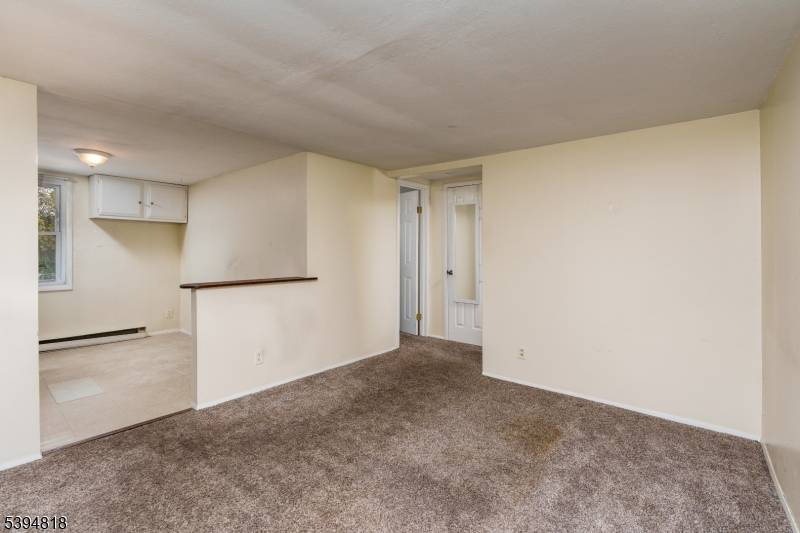 Butler Boro, NJ 07405,27 Lincoln Rd