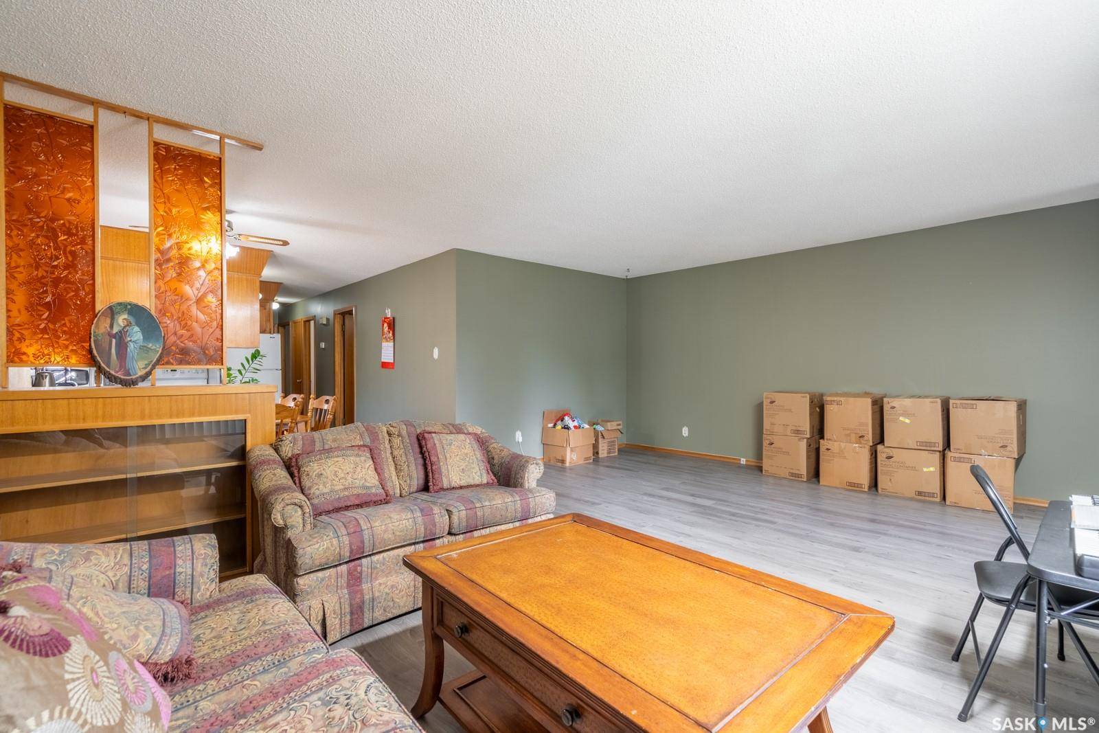 Regina, SK S4N 2Z1,2332 McDonald STREET