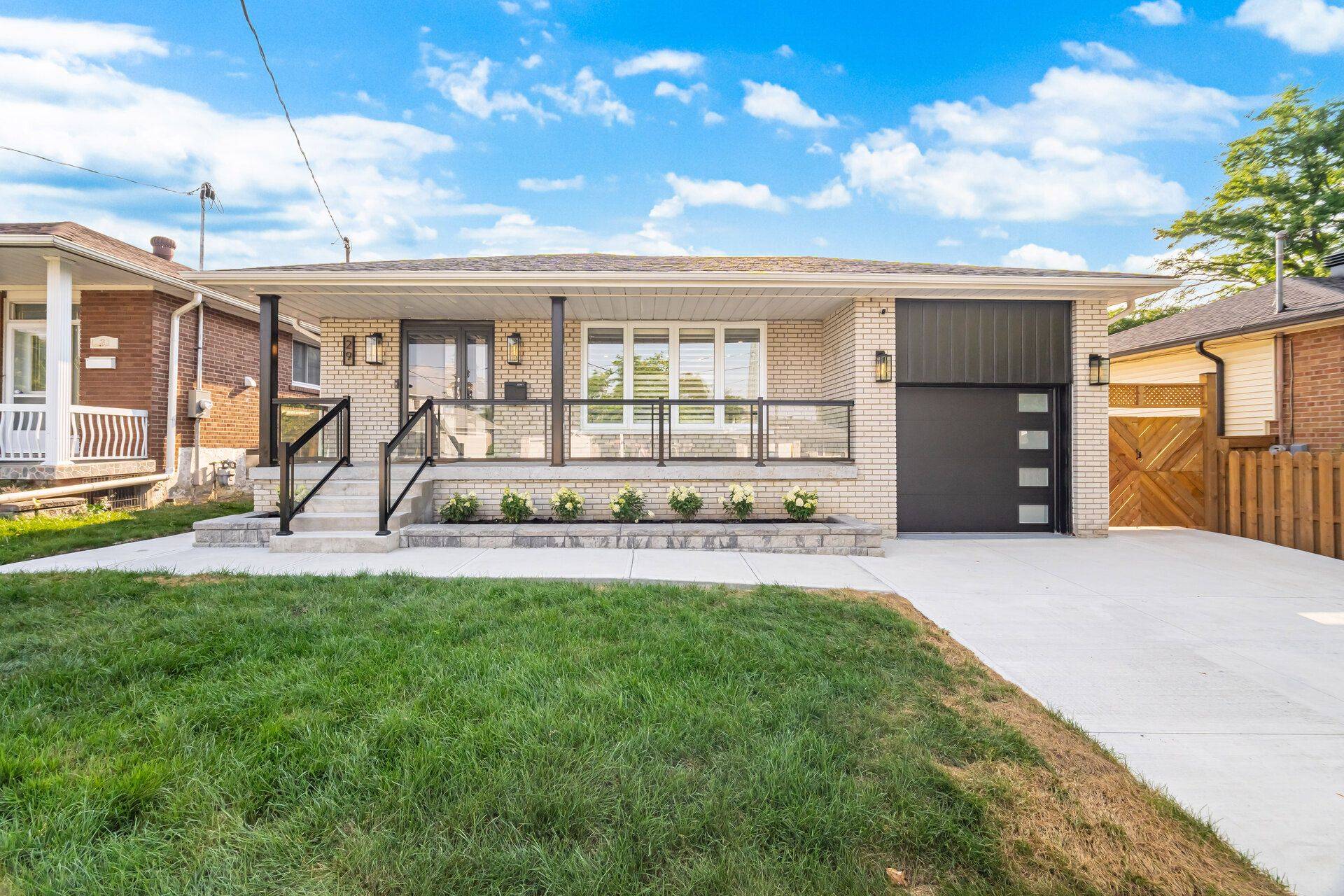 Toronto W10, ON M9W 1X5,29 Norfield CRES