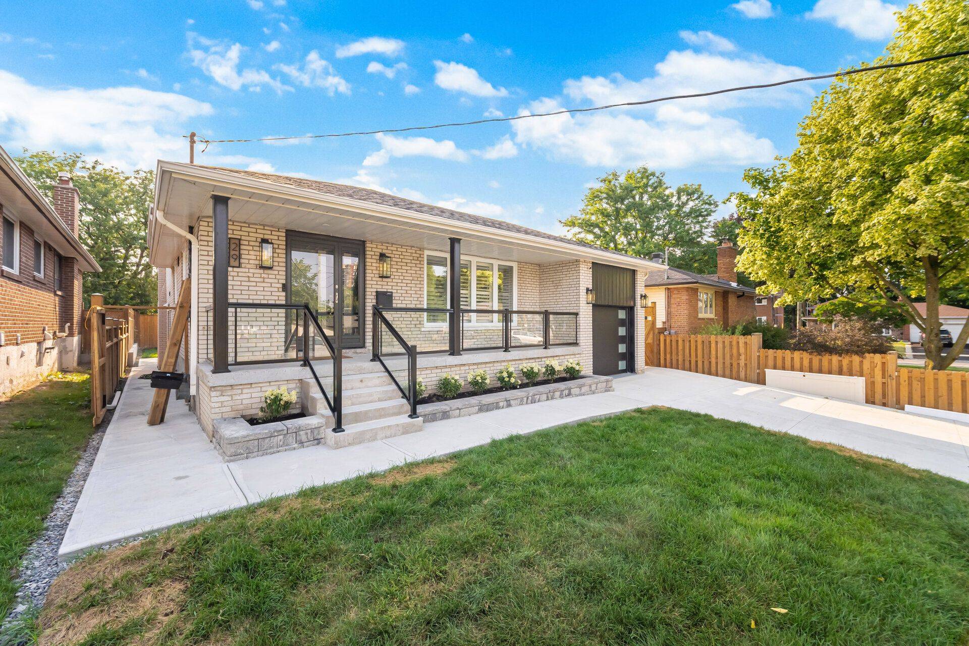 Toronto W10, ON M9W 1X5,29 Norfield CRES