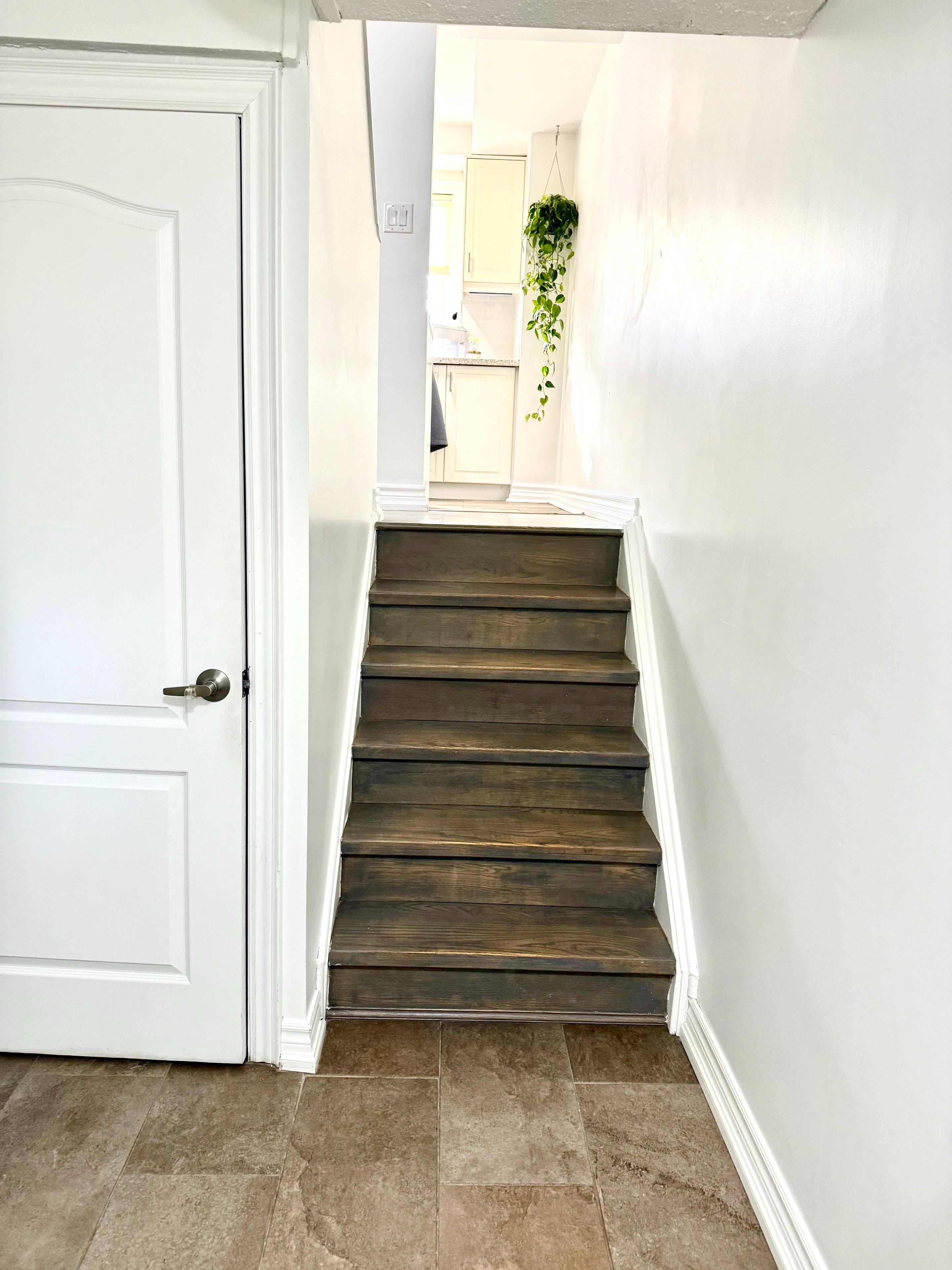 Milton, ON L9T 3V8,235 Bronte ST S #30