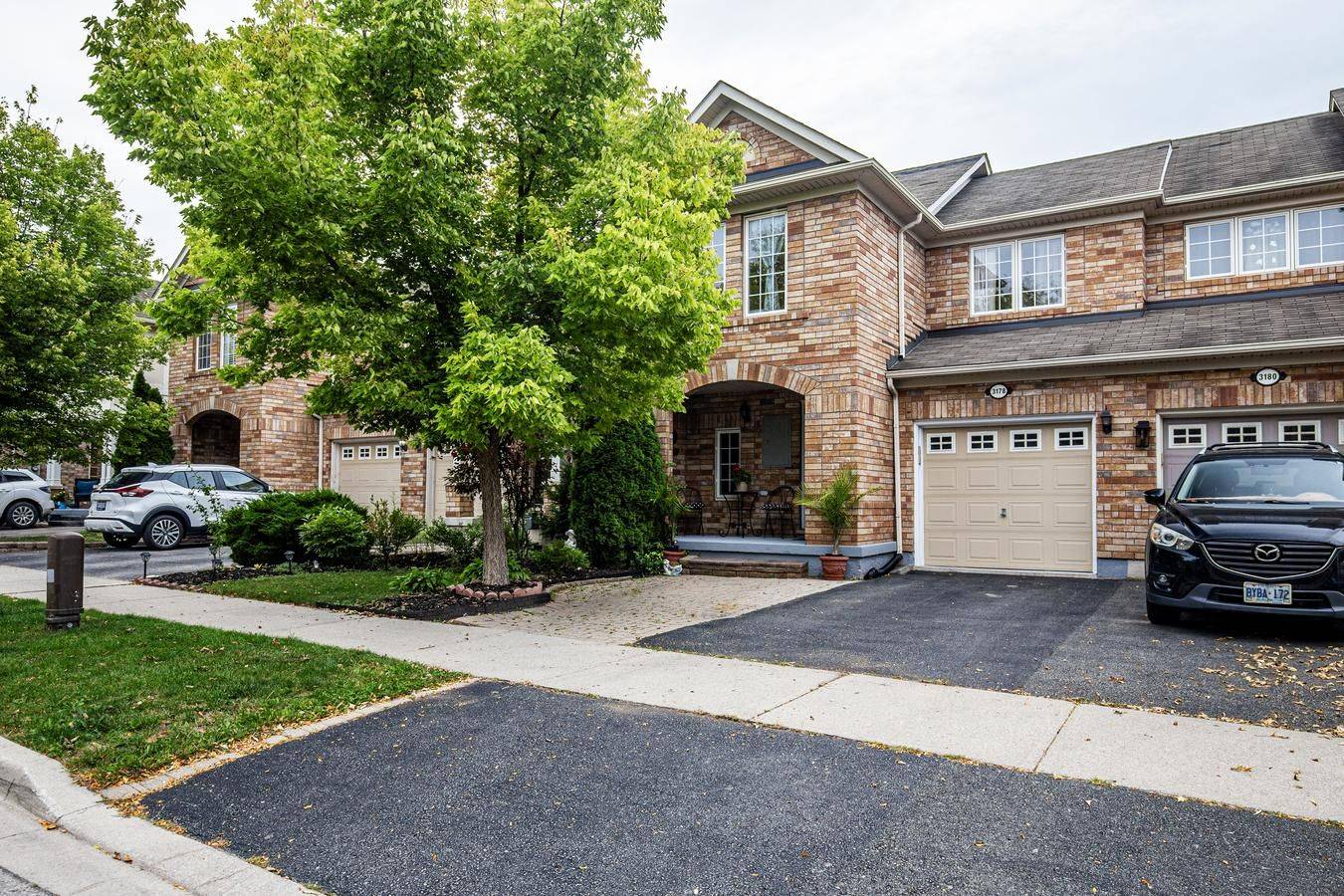 Oakville, ON L6M 5H7,3178 Stornoway CIR