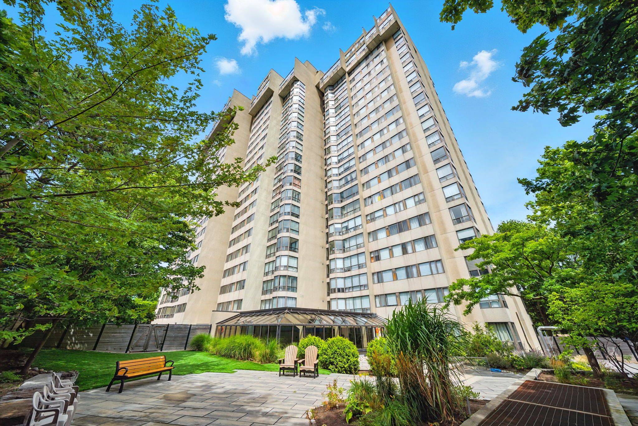 Mississauga, ON L4Z 1S3,200 Robert Speck Pkwy #201