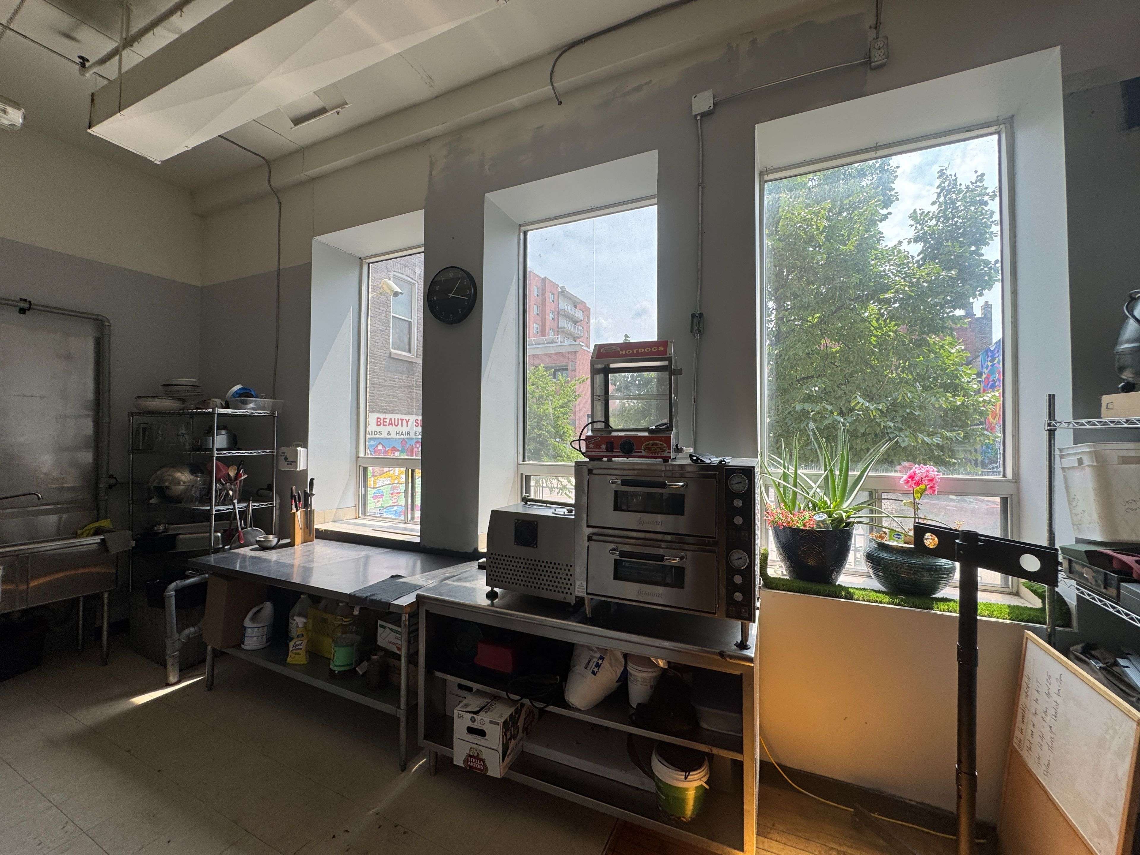 London East, ON N5W 2Y8,630 Dundas ST