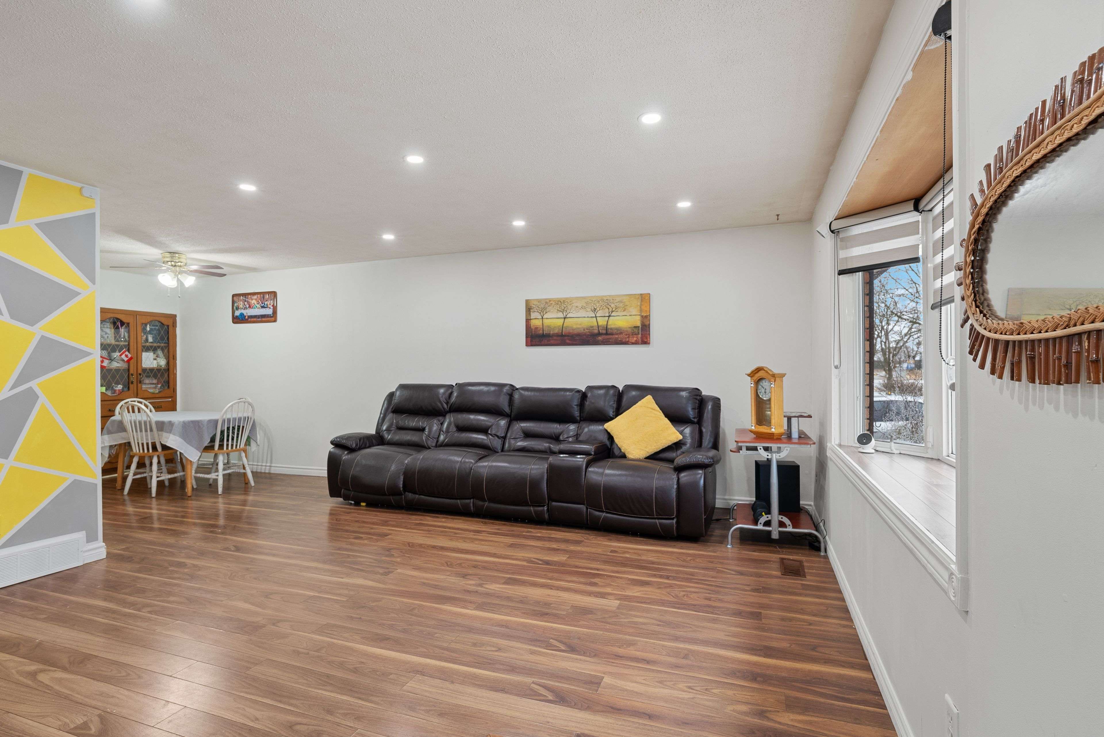 Strathroy-caradoc, ON N7G 3S3,54 Brennan DR N