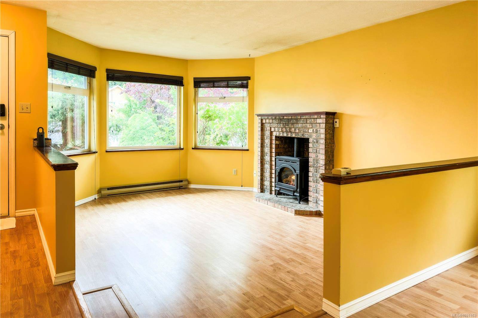 Campbell River, BC V9W 7K4,2732 Apple Dr