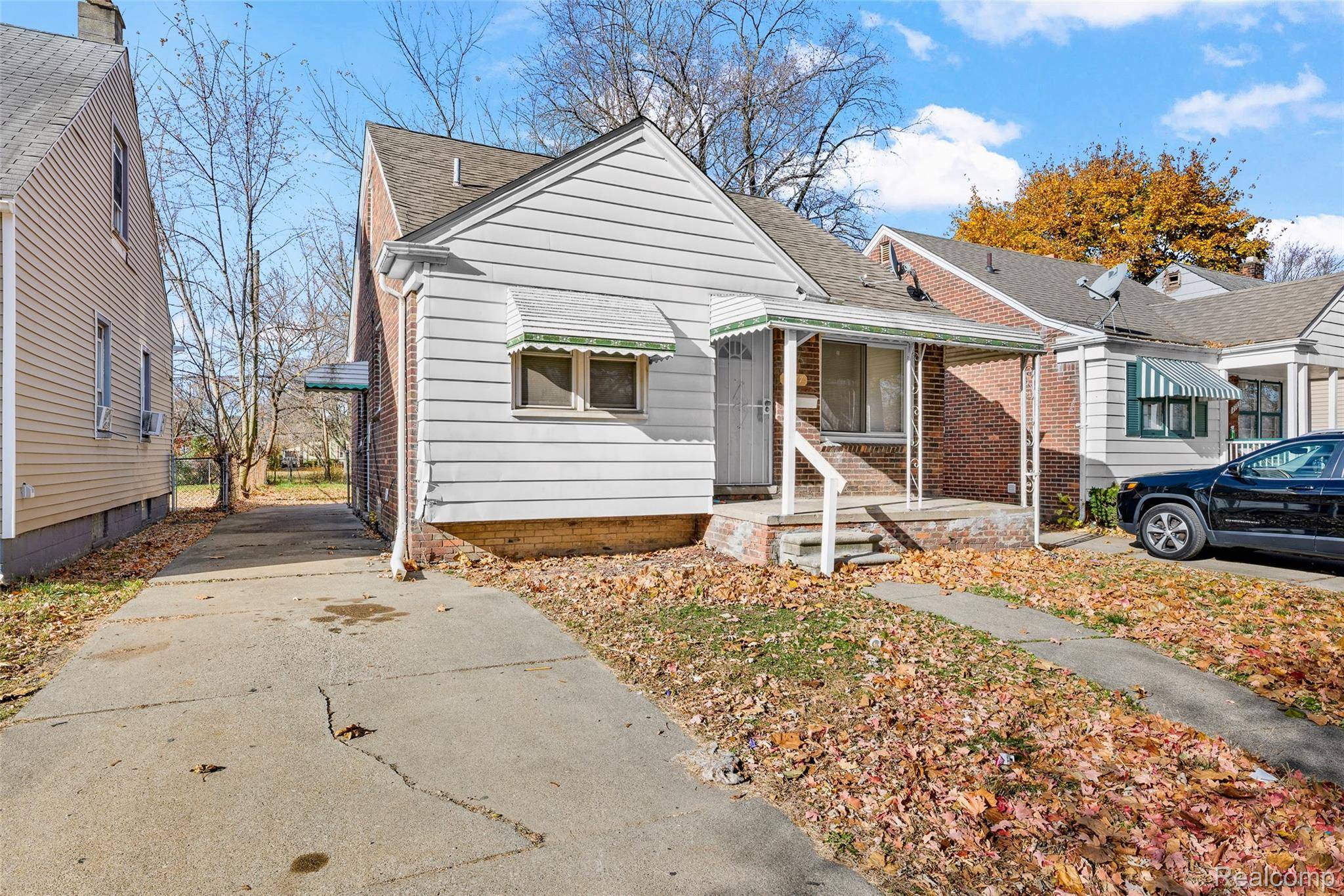 Detroit, MI 48228,7777 Auburn ST