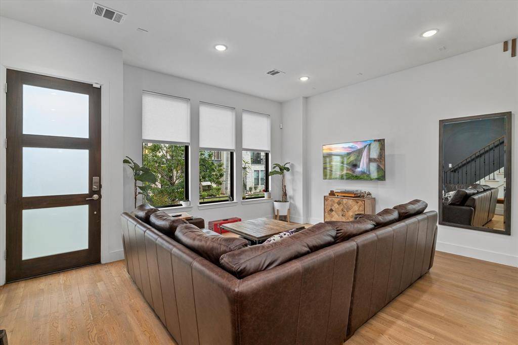 Plano, TX 75024,8012 Zeppos Drive