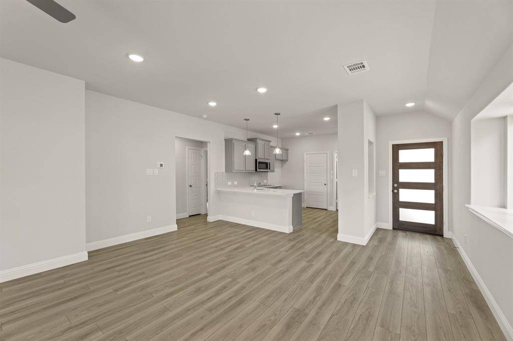 Aubrey, TX 76227,1621 Meadow Crest