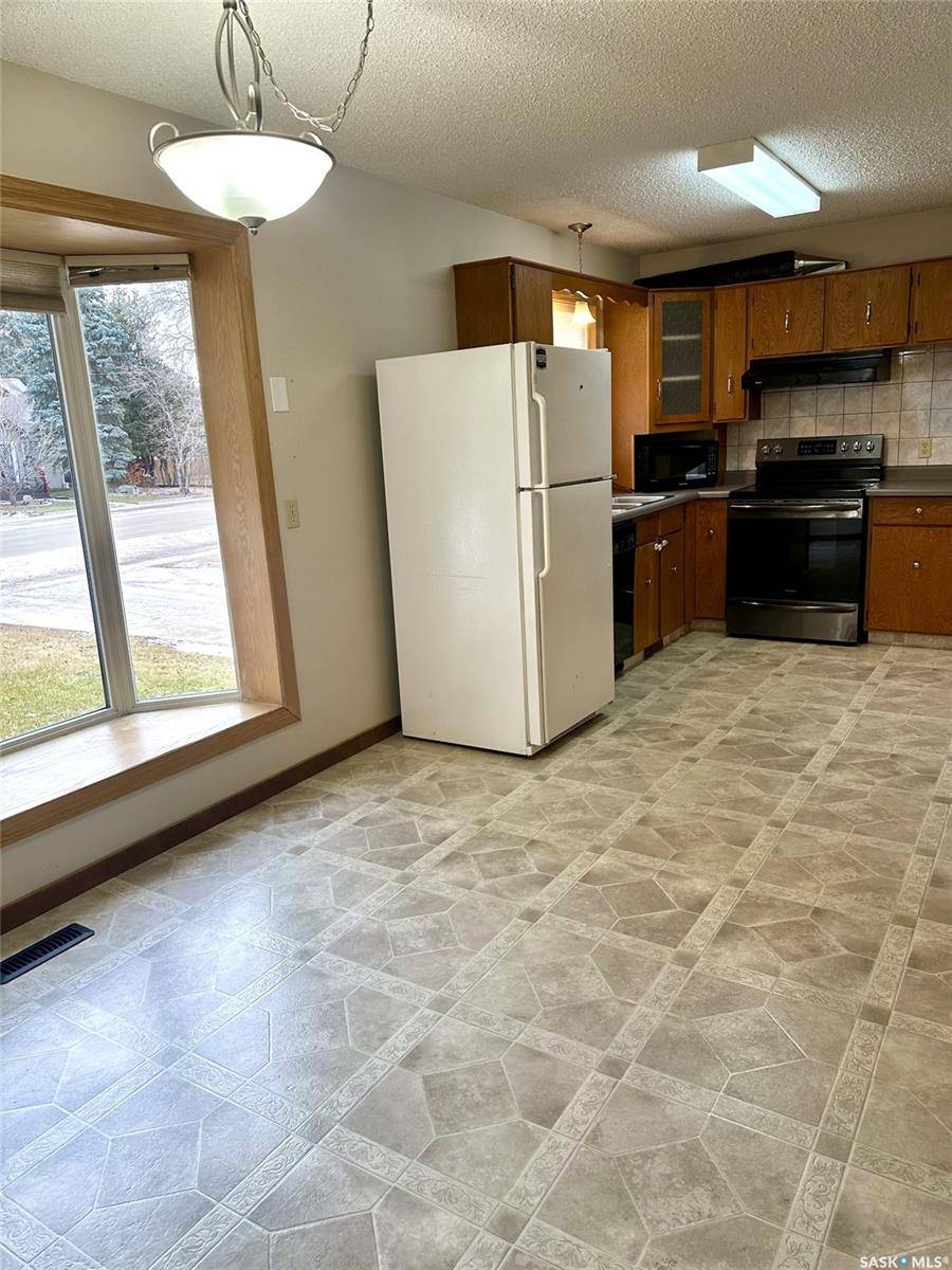 Leroy, SK S0K 2P0,205 Aspen STREET