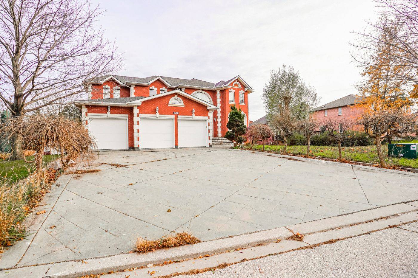 Mississauga, ON L5M 2P1,5969 Rayshaw CRES