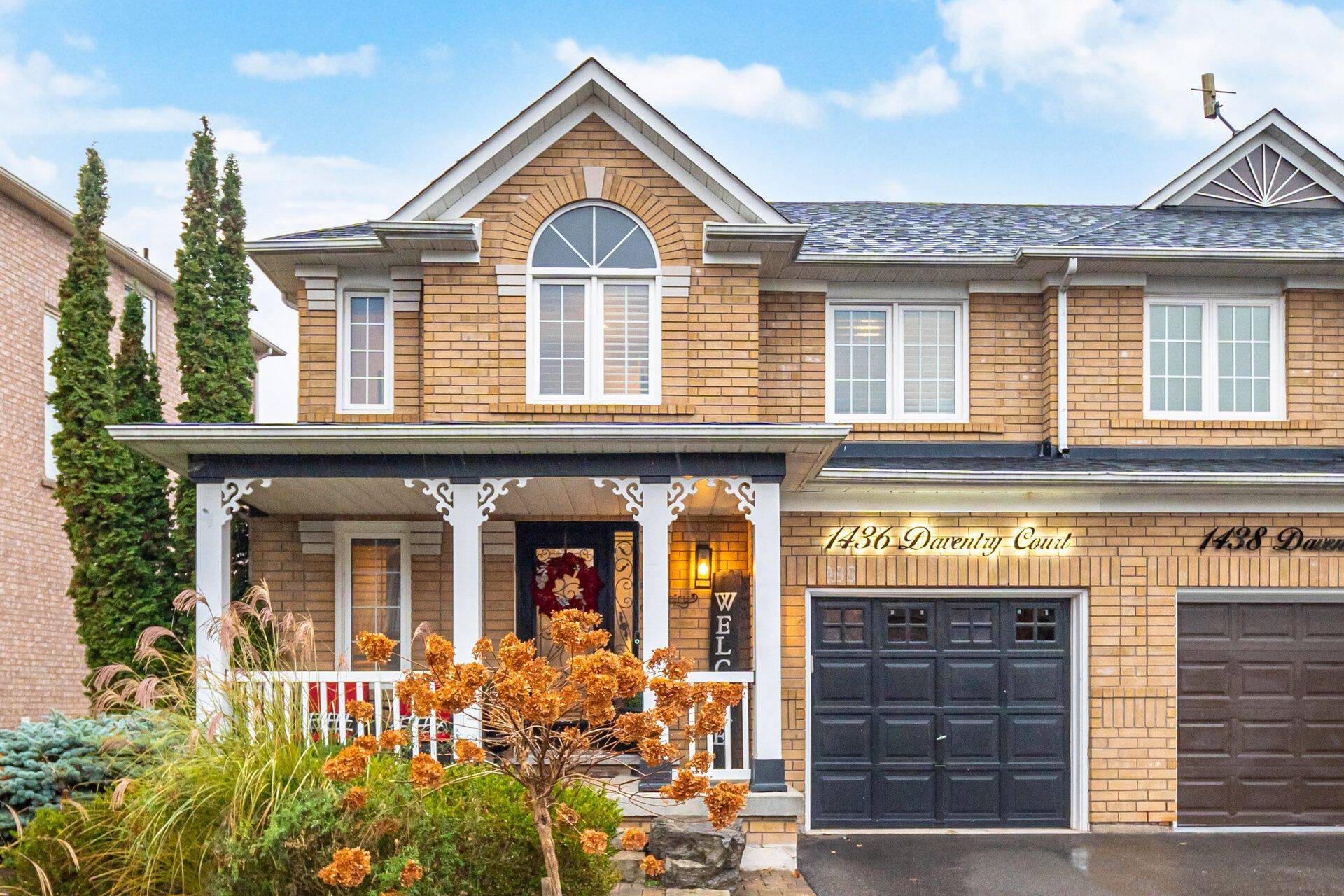 Mississauga, ON L5N 7Y9,1436 Daventry CT