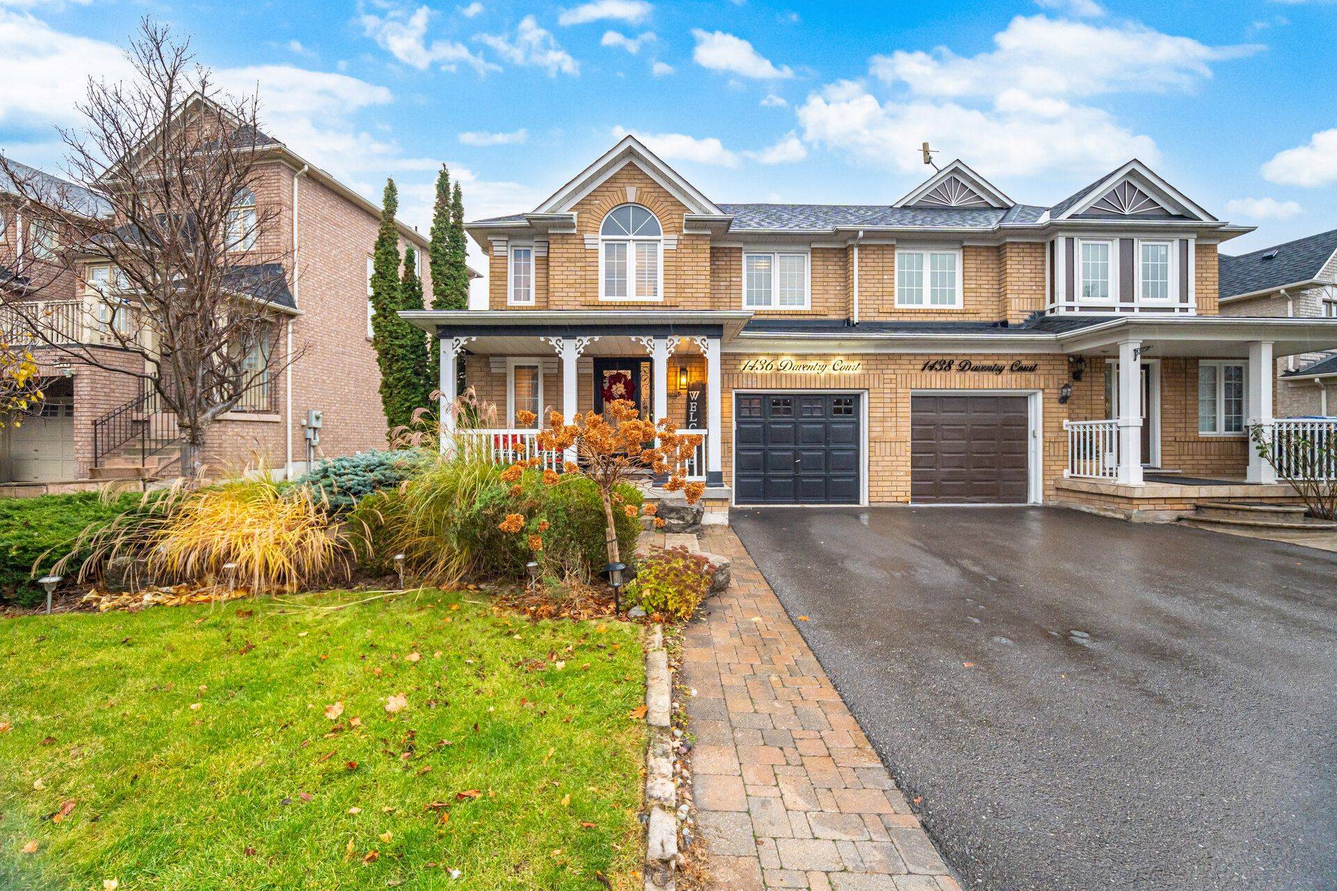 Mississauga, ON L5N 7Y9,1436 Daventry CT