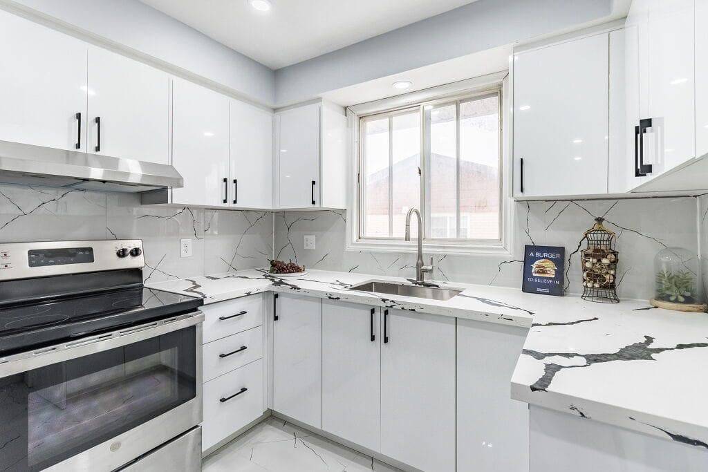 Niagara Falls, ON L2G 7L8,7725 Jubilee DR #Upper