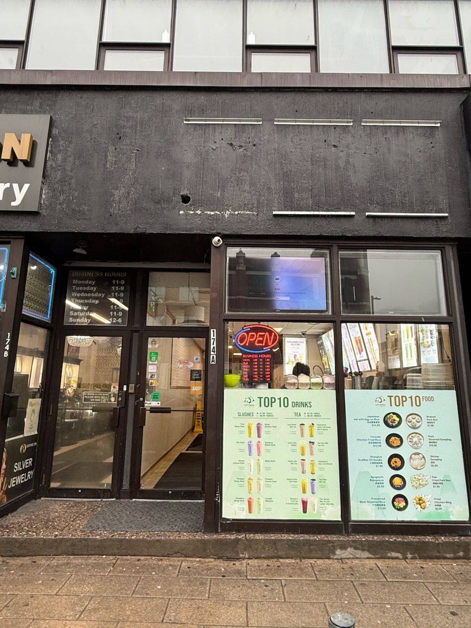 Lower Town - Sandy Hill, ON K1N 5X6,174 Rideau S ST #A