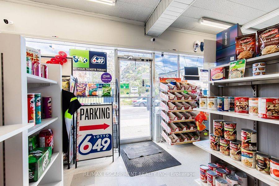 Hamilton, ON L8K 1X7,2340 King ST E